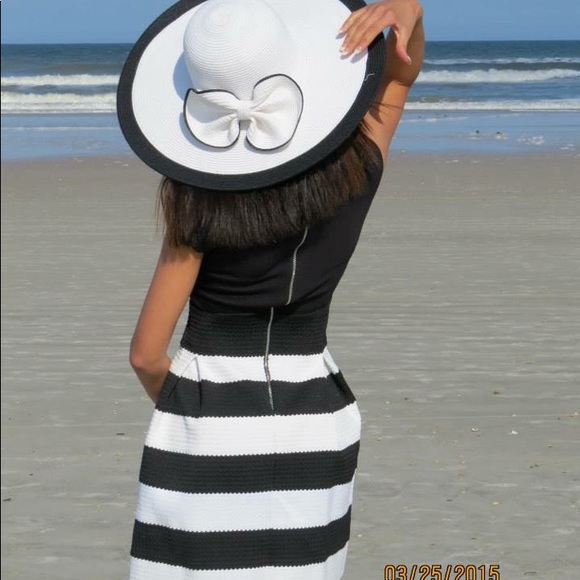 Summer dress - Picture 4 of 7